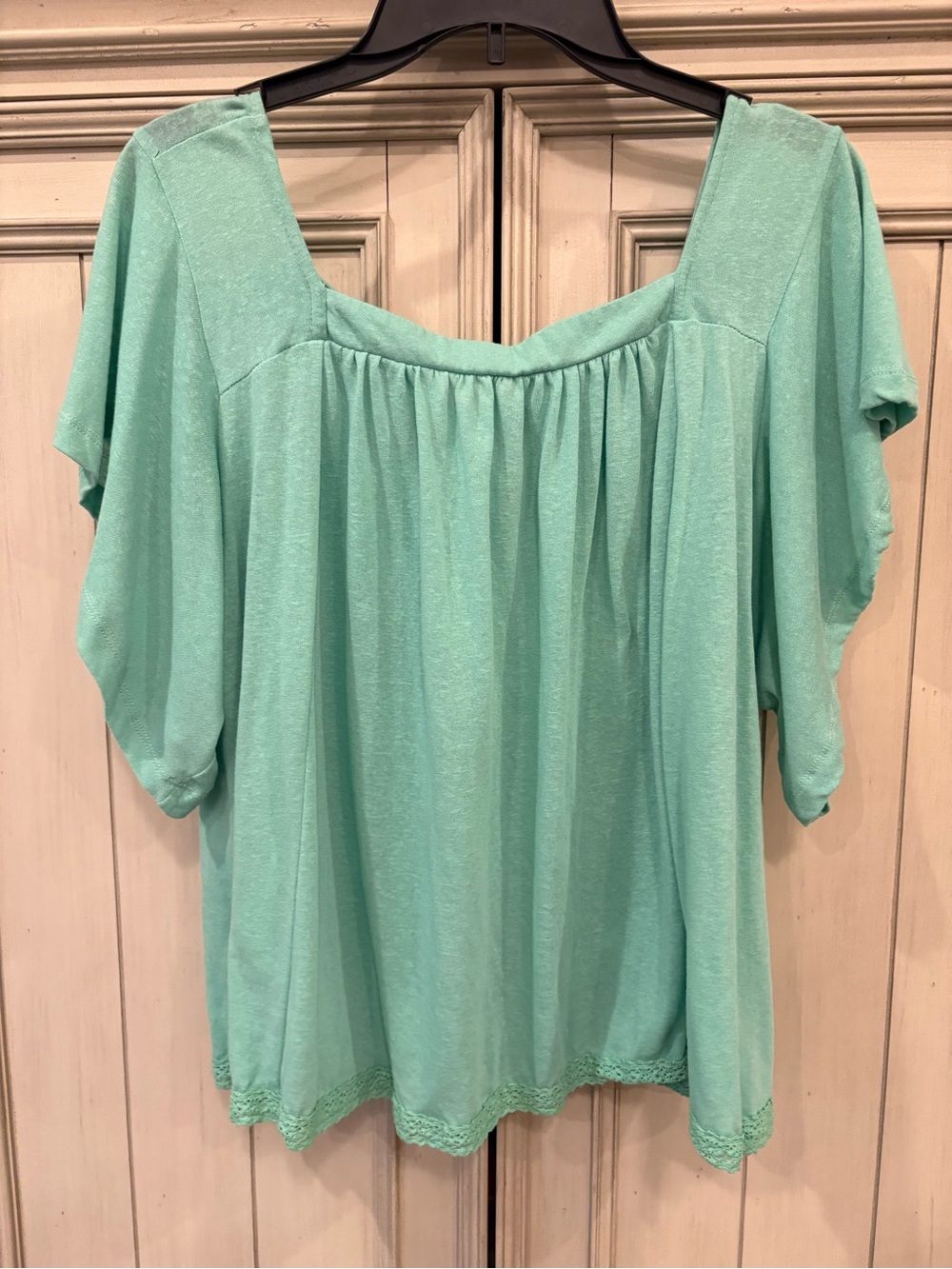 Umgee Green/Blue Scoop Neck Short Sleeve Blouse